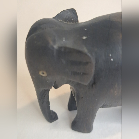 Antique Vintage Black Wood Ebony Decorative Elephant Figurine. Tusks removed. - Picture 3 of 6